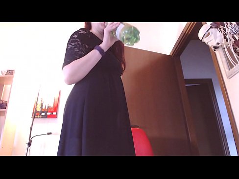 ❤️ Një skllav i nënshtruar që i pëlqejnë brekët e pista dhe të shijshme detyrohet të masturbojë pasi shikon këtë video! ☑ Seks cilësor tek ne sq.watchhentai.ru ﹏