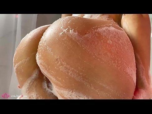 ❤️ Zeshkania masturbon pidhin me vibrator deri në orgazmë intensive në dush ☑ Seks cilësor tek ne sq.watchhentai.ru ﹏
